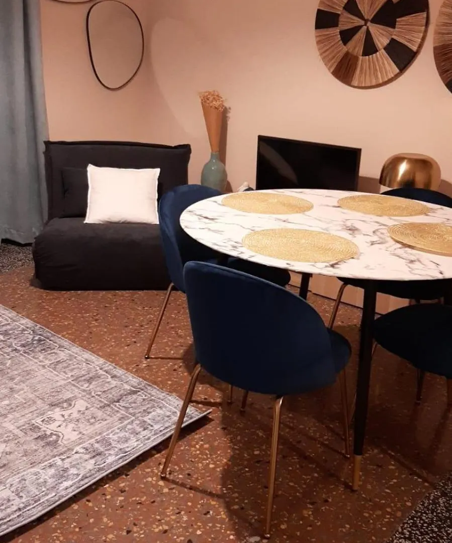 Apartment Privileged Flat - Stazione Tuscolana & Metro A Rome Italy
