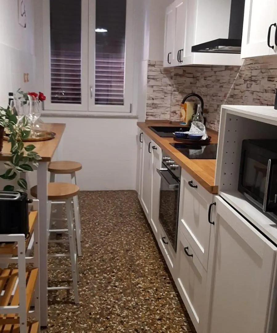 Privileged Flat - Stazione Tuscolana & Metro A Rome Italy